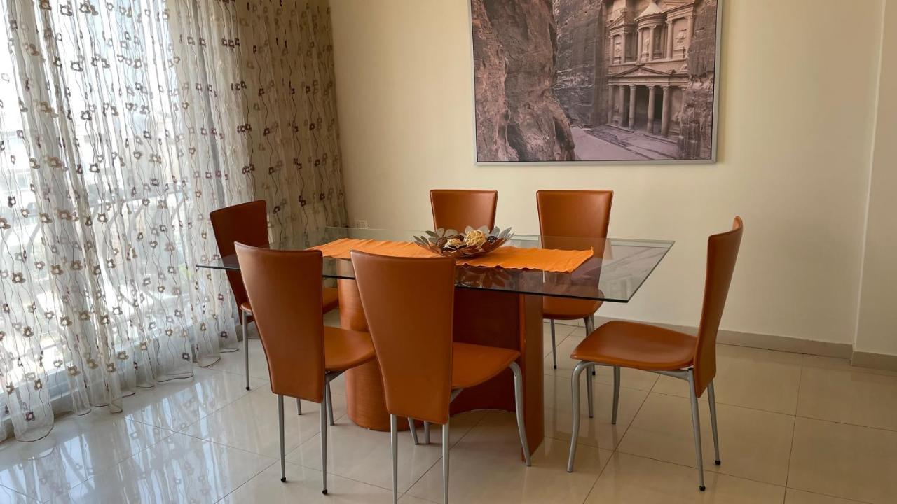 Abdoun Apartment Amman Esterno foto